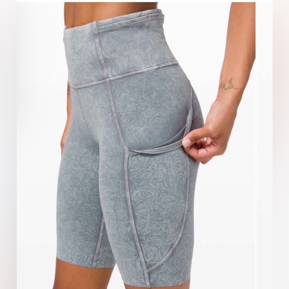 Lululemon Fast and Free High-Rise Biker Shorts size 6